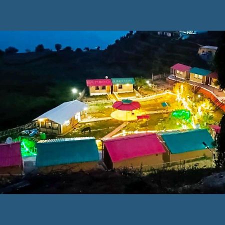 Bamboo Junction Resort - Kanatal, Valley & Mountain View Дханолти Экстерьер фото