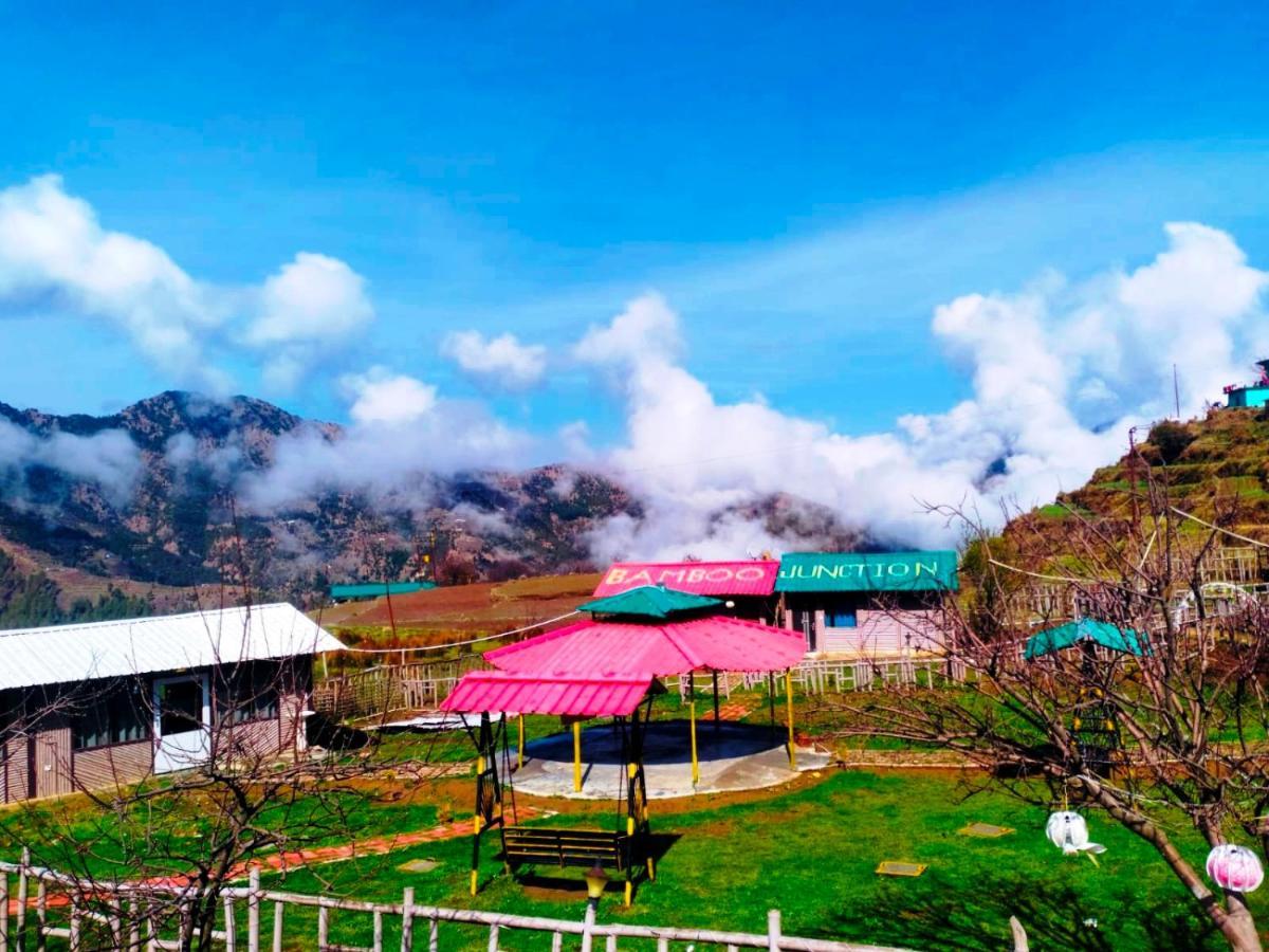 Bamboo Junction Resort - Kanatal, Valley & Mountain View Дханолти Экстерьер фото