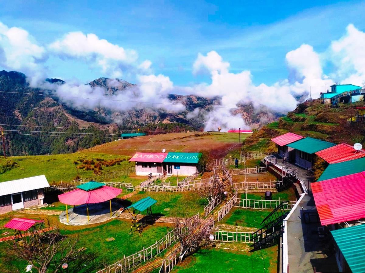 Bamboo Junction Resort - Kanatal, Valley & Mountain View Дханолти Экстерьер фото
